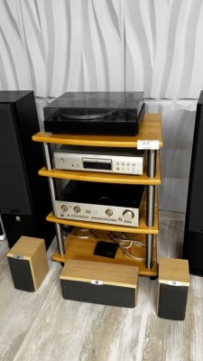 7 HiFi-Tische